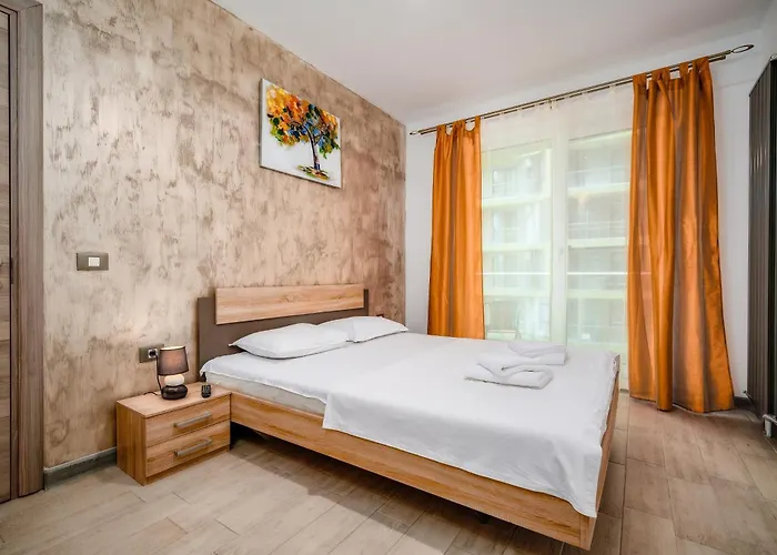 Sole & Splendore - Pool And Năvodari