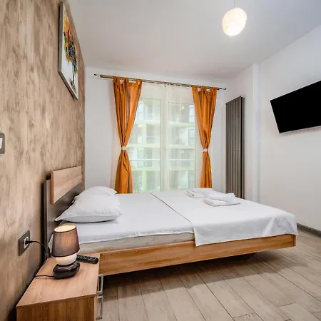 شقة Sole & Splendore - Pool And