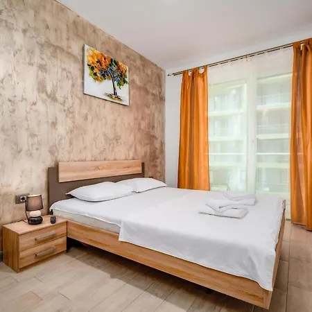 Sole & Splendore - Pool And Năvodari