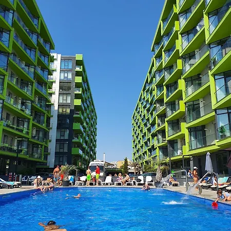 Sole & Splendore - Pool And Spa Beach Resort Apartment