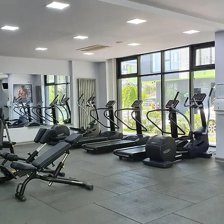 Sole & Splendore - Pool And شقة