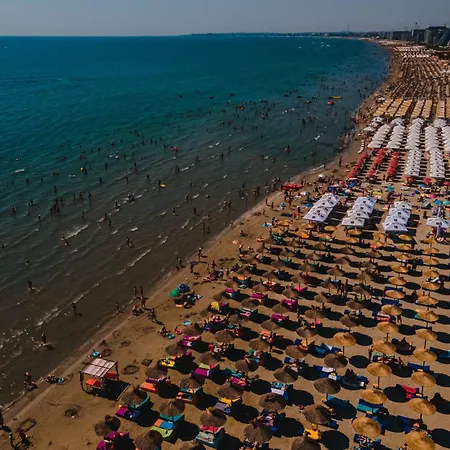 Sole & Splendore - Pool And *