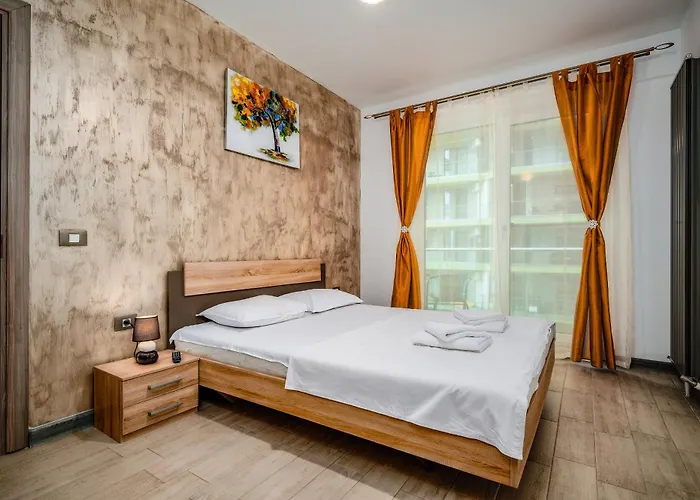 Sole & Splendore - Pool And Năvodari