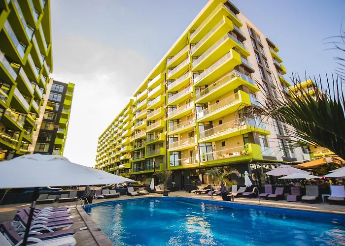 Sole & Splendore - Pool And Нэводари