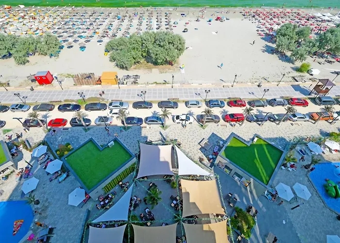 Sole & Splendore - Pool And Нэводари